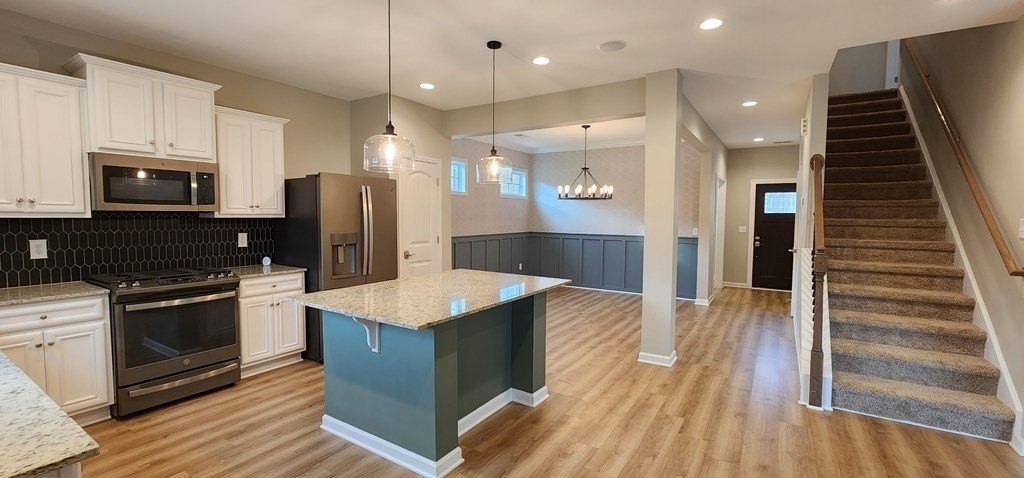 451 Curlew Cir - Photo 5 of 39