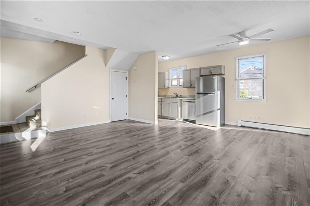 114 Lyon Ave - Photo 3 of 23