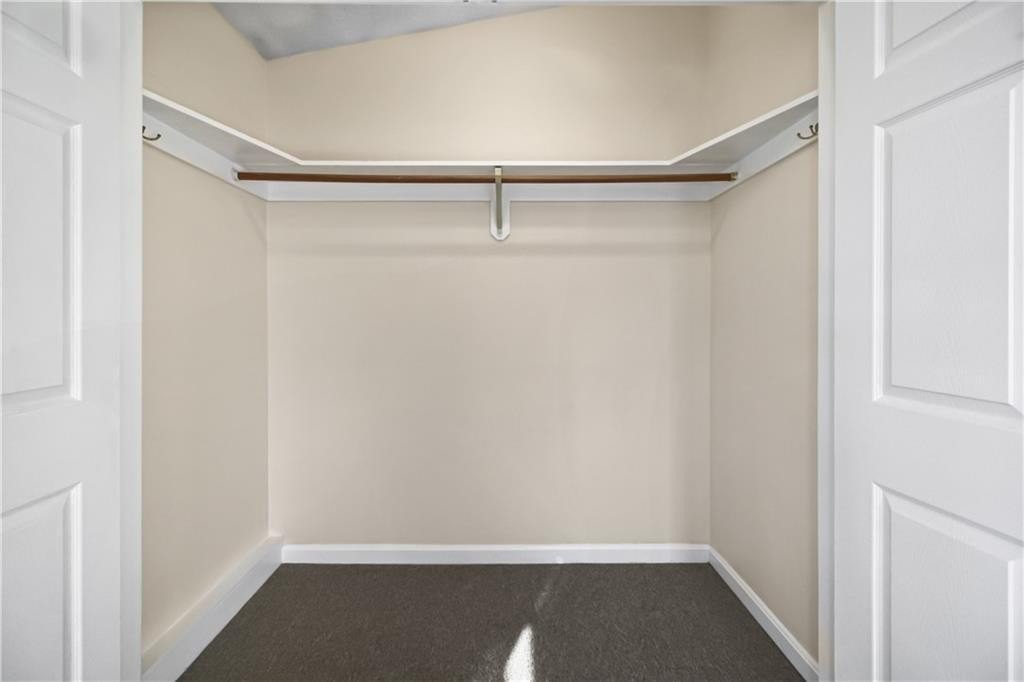 114 Lyon Ave - Photo 7 of 23