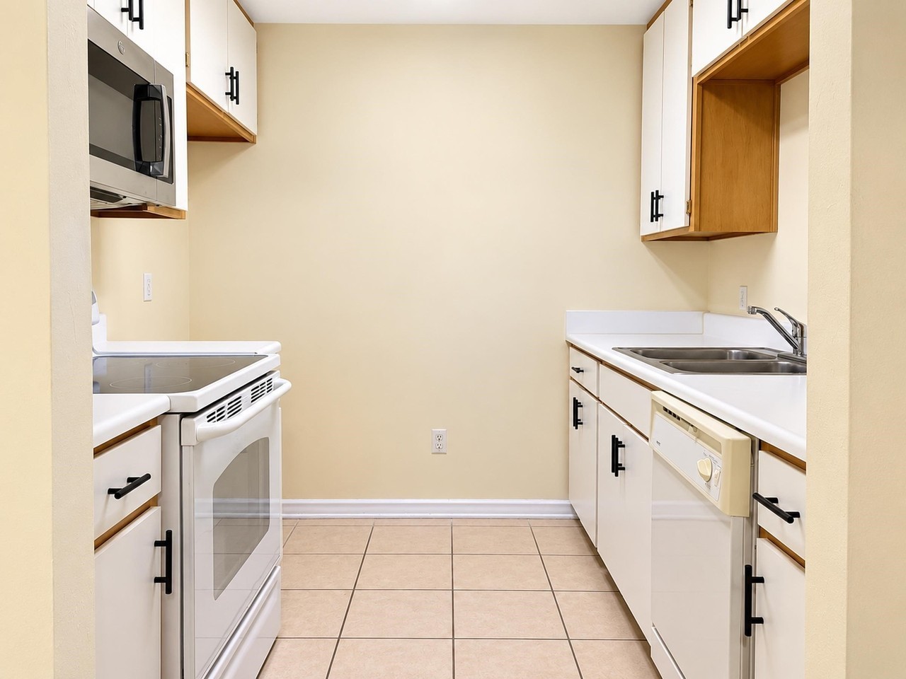 1351 Castelnau Ct #C - Photo 6 of 12