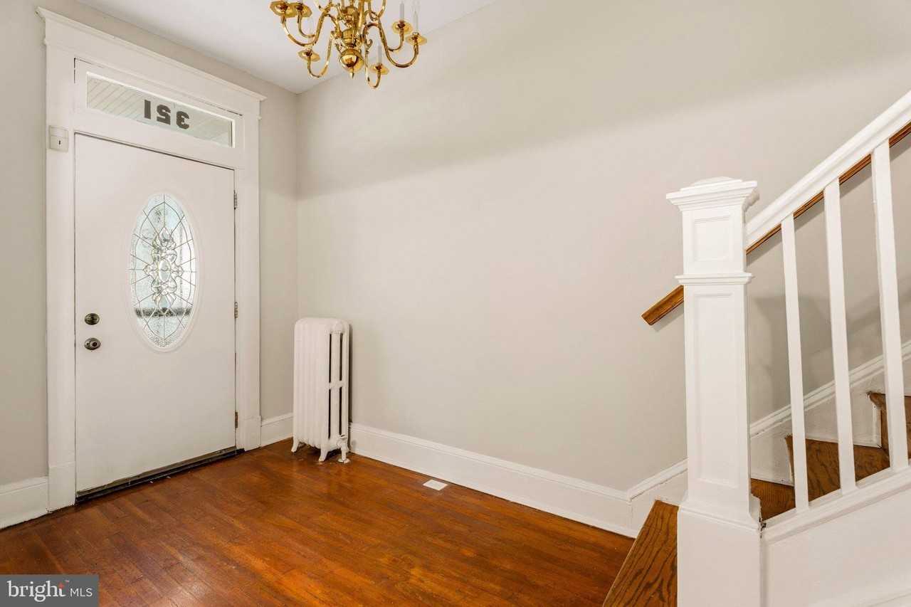 321 Bryant St Ne - Photo 4 of 36