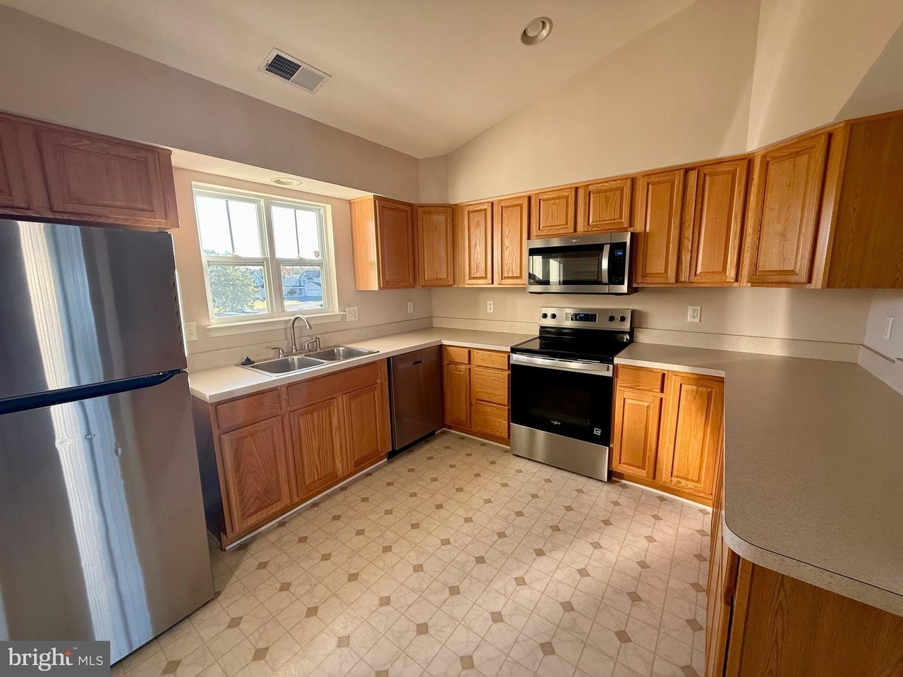 131 Barksdale Ct #1604D - Photo 5 of 20