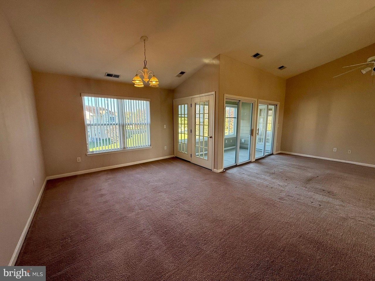 131 Barksdale Ct #1604D - Photo 7 of 20