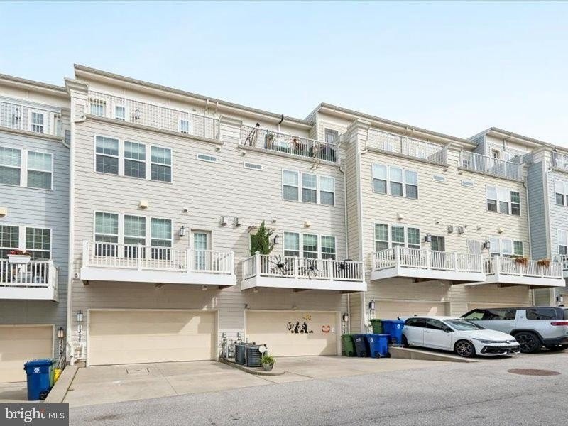 1306 Jackson St - Photo 2 of 35