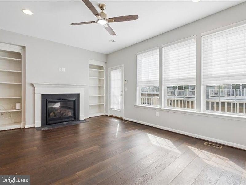 1306 Jackson St - Photo 6 of 35