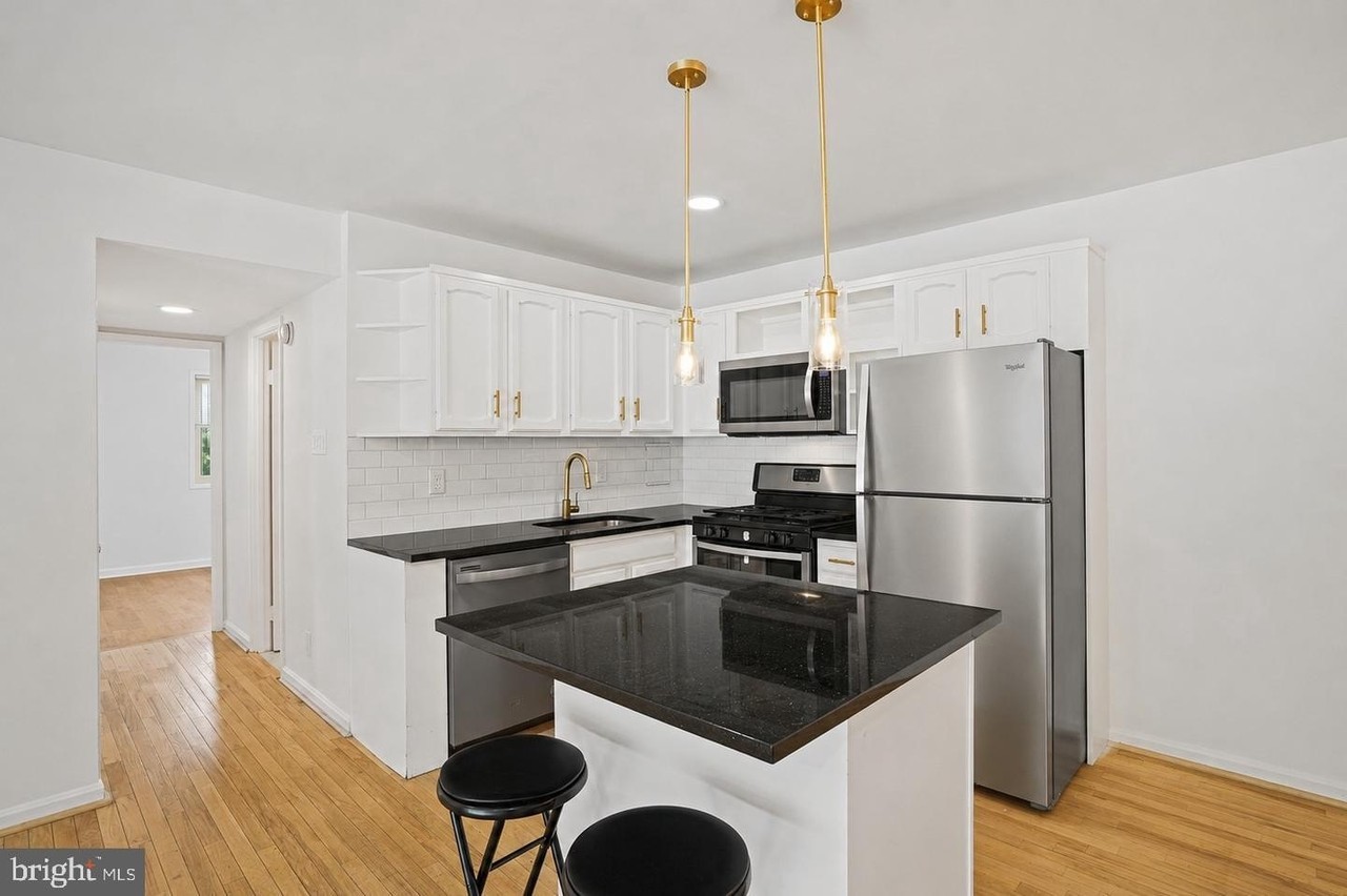 180 Talbott St #104 - Photo 2 of 11