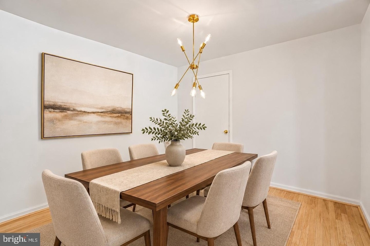 180 Talbott St #104 - Photo 3 of 11