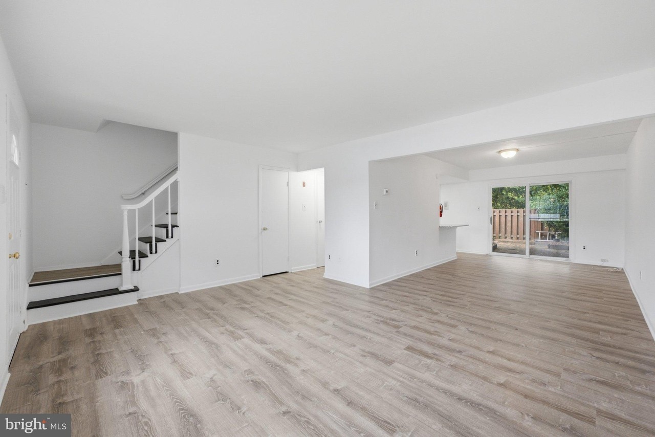19 Ridgewood Pl - Photo 3 of 17