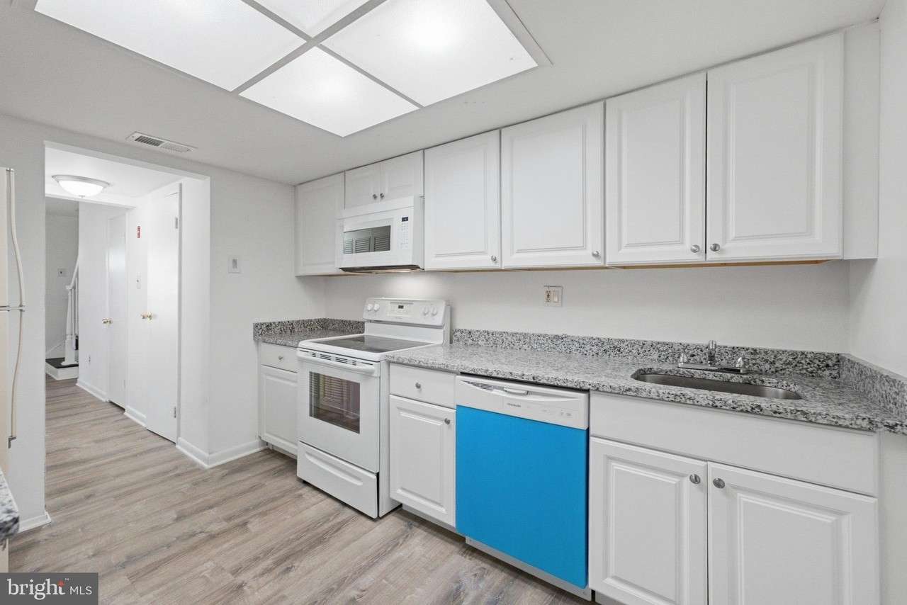 19 Ridgewood Pl - Photo 6 of 17