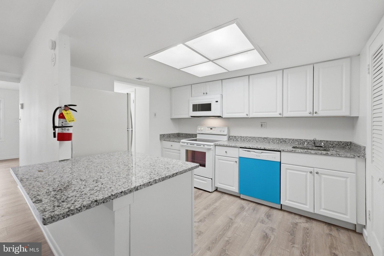 19 Ridgewood Pl - Photo 7 of 17