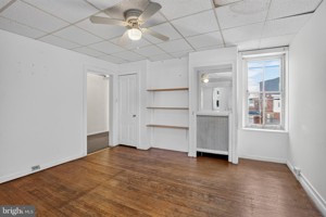 featured image of 830 W Marshall St #2