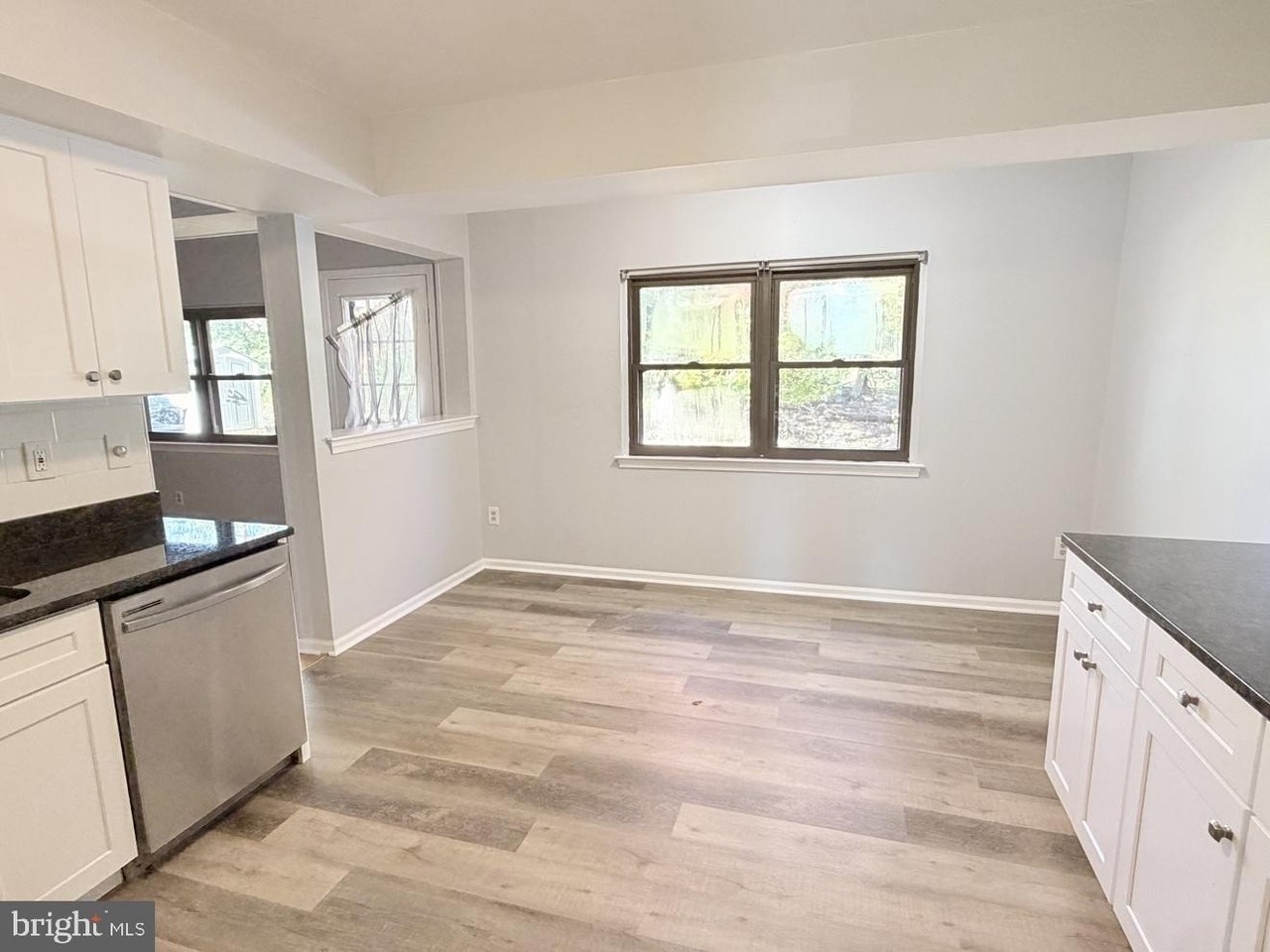 15 Greenwoods Dr - Photo 6 of 28