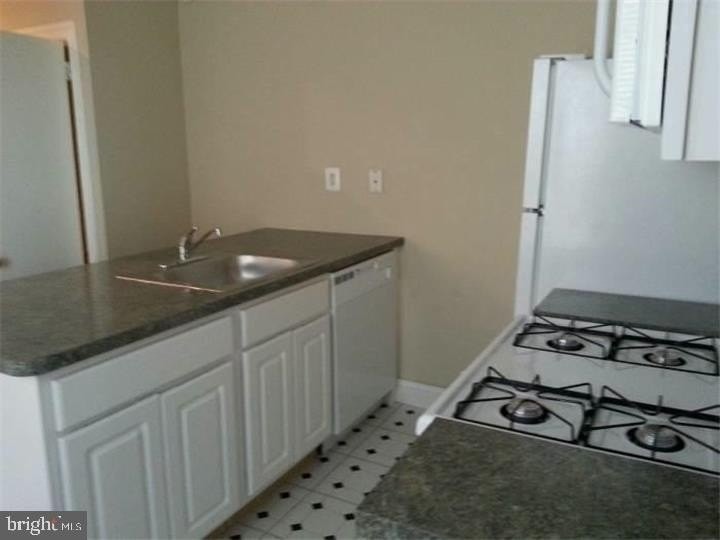 767 S Front St #1F - Photo 5 of 8