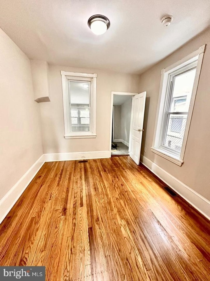 2605 Roberts Ave #1 - Photo 4 of 7