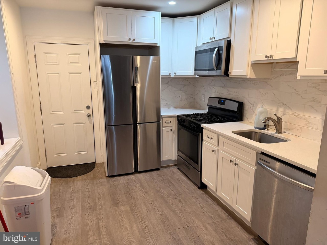 3010 Agate St - Photo 2 of 2