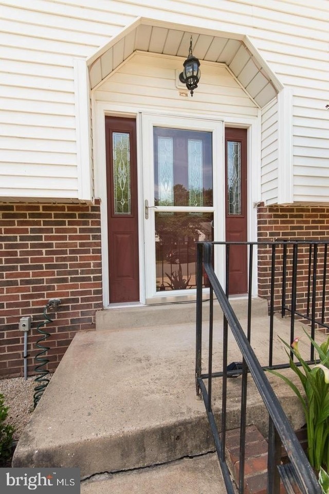14726 Jarnigan St - Photo 4 of 23