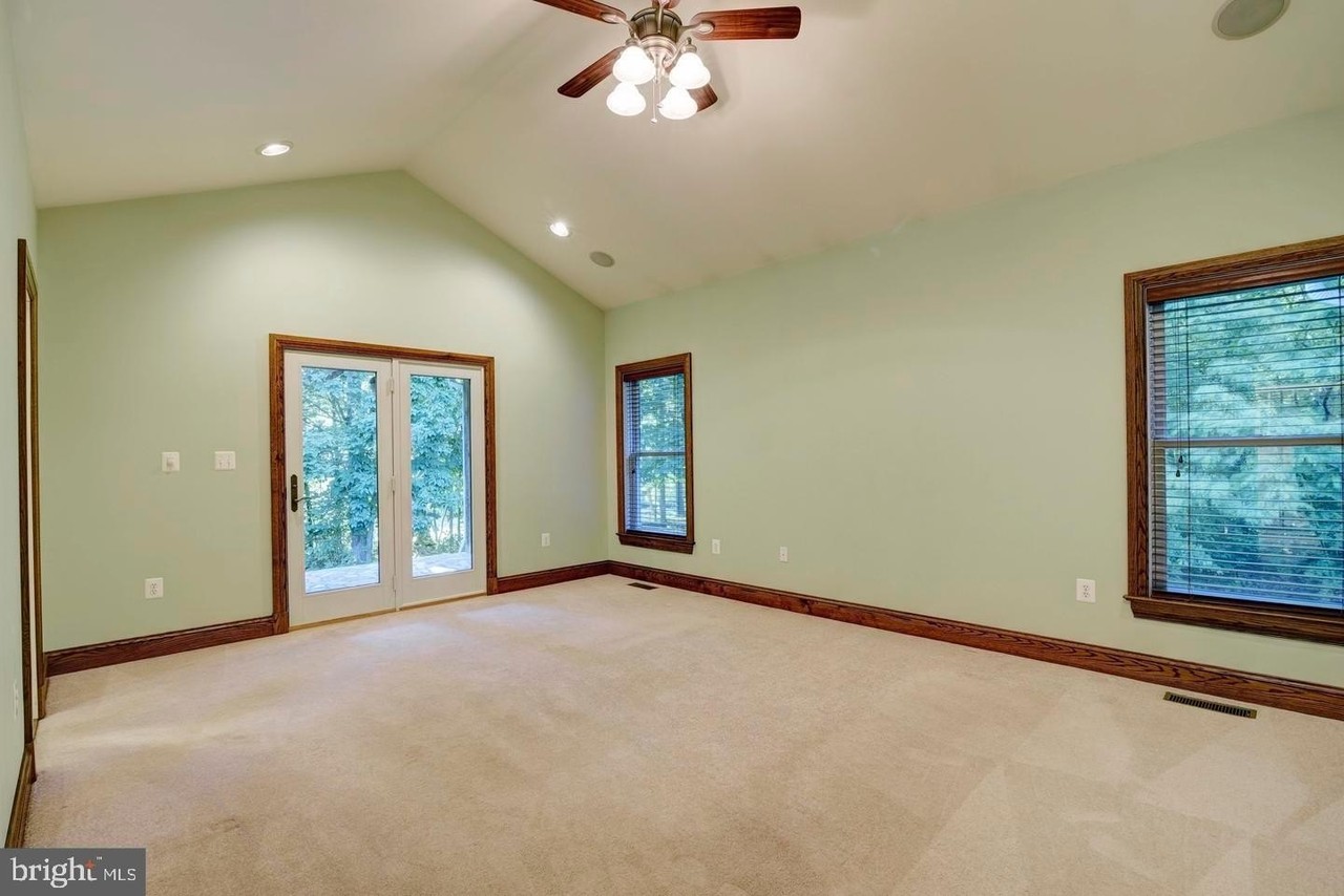 43224 Evans Pond Rd - Photo 3 of 32