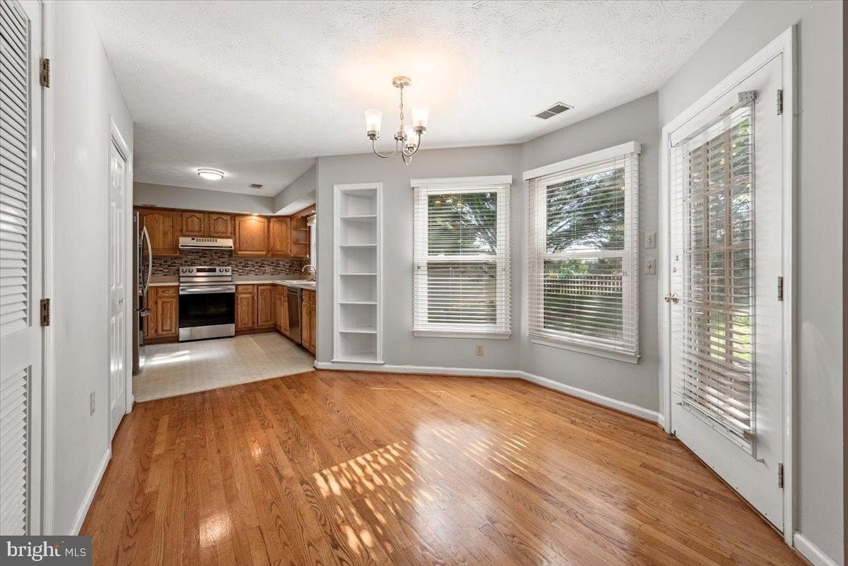 2636 Stonegate Dr - Photo 7 of 36
