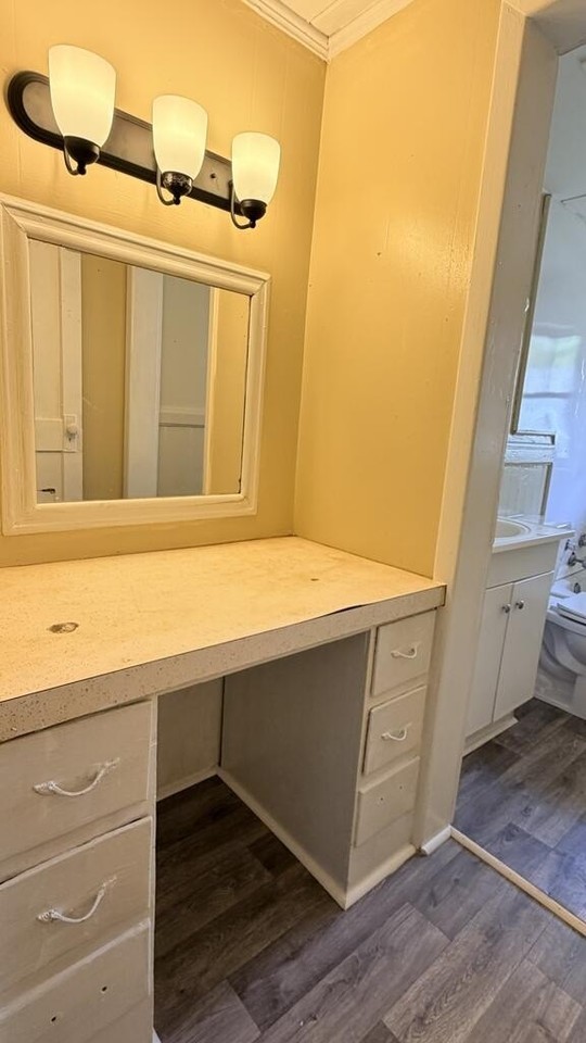 523 E Rogers St - Photo 7 of 15