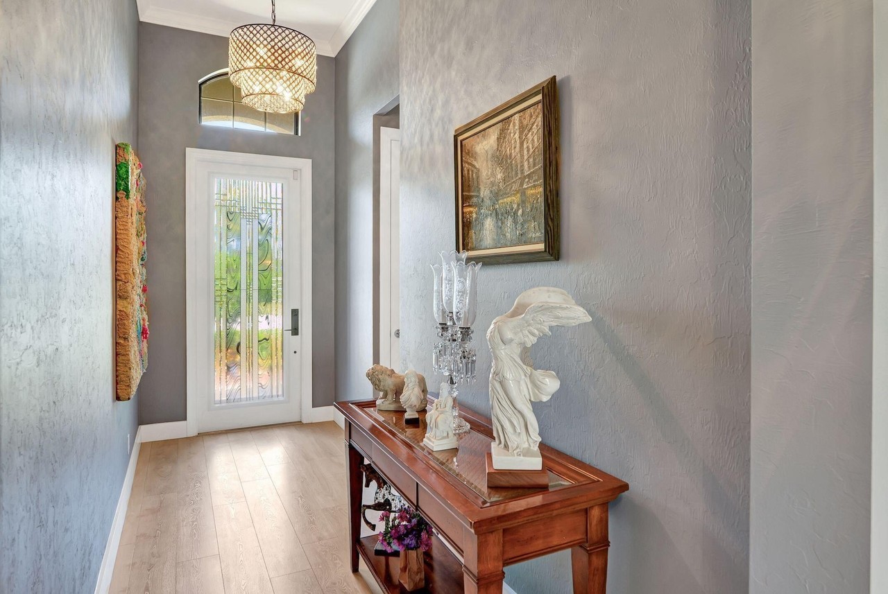 3600 Siena Cir - Photo 6 of 40