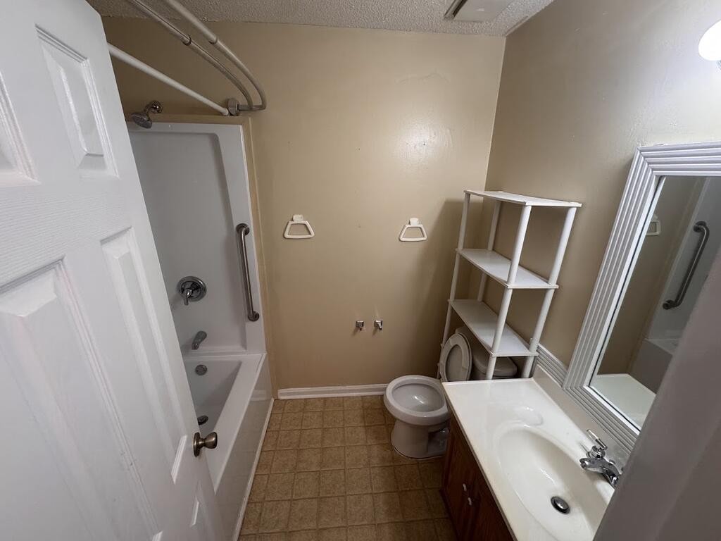 3416 Sweetbrier Rd - Photo 4 of 11