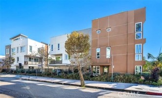featured image of 6916 Lexington Ave