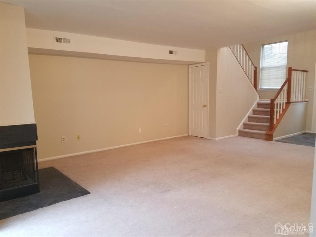 77 Winchester Way - Photo 6 of 14