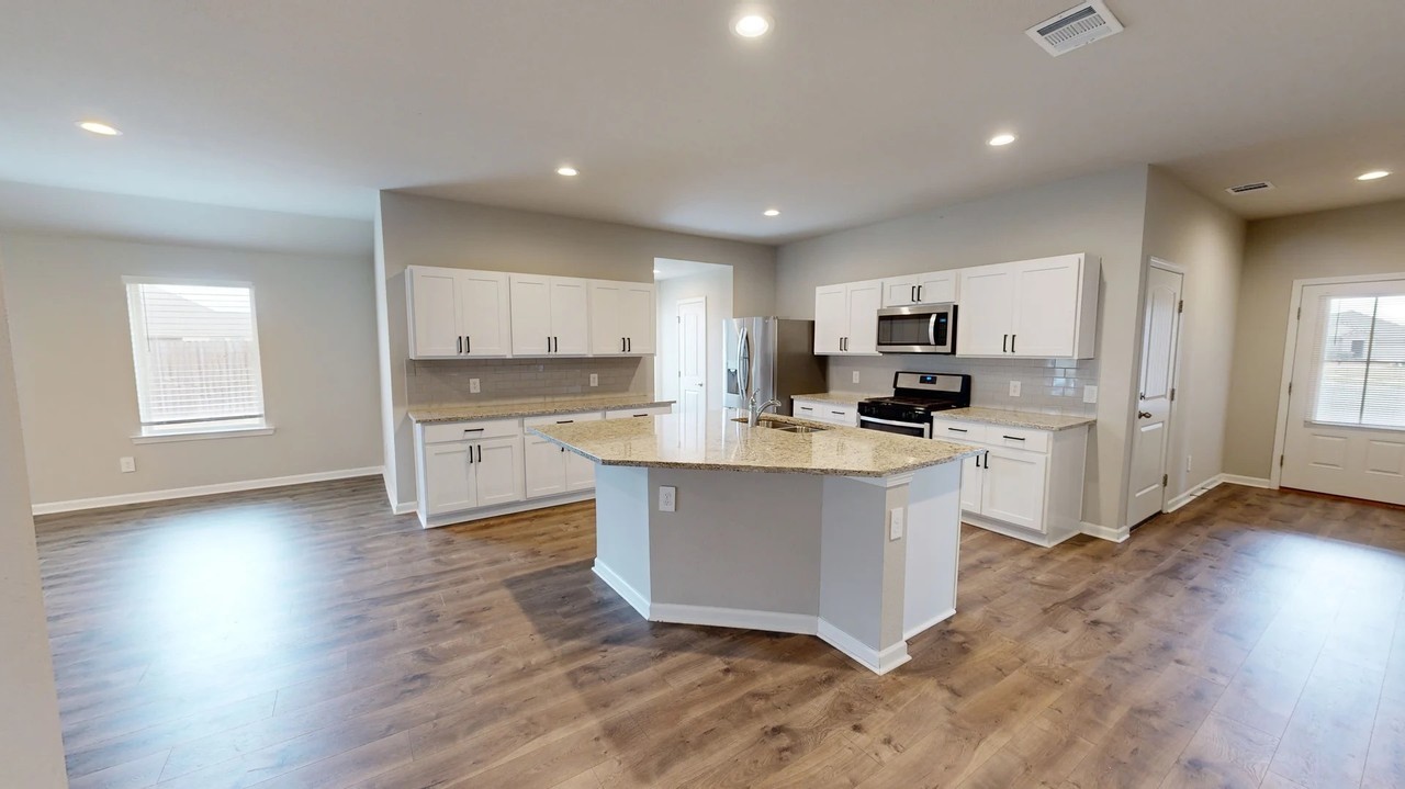3741 Barn Owl Dr - Photo 4 of 20