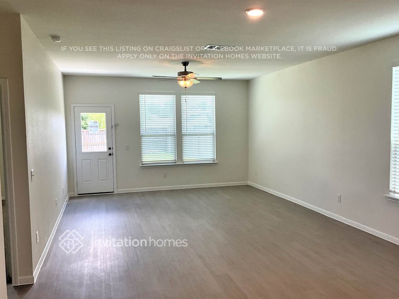 32715 Stargazer Cove Ct - Photo 2 of 14