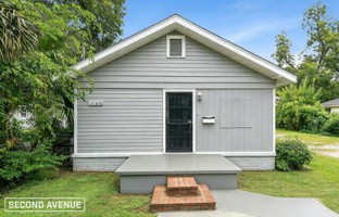 featured image of 1431 W 21st St
