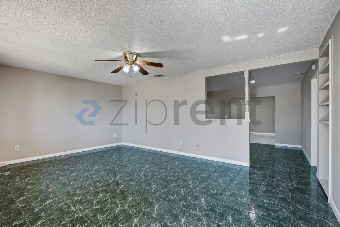 24306 Cottonwood Ave - Photo 6 of 39