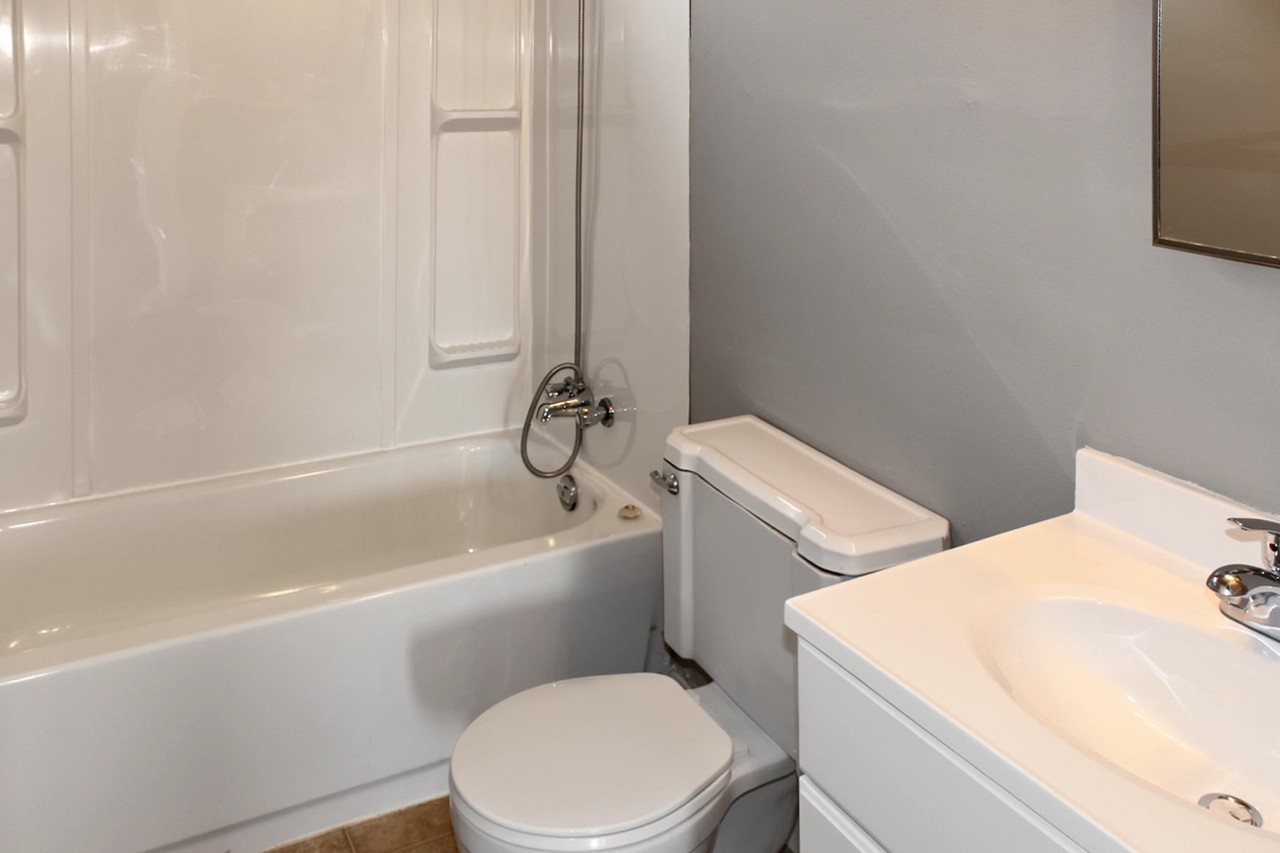 Abigail Apartments - Photo 5 of 21