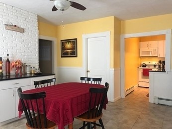 261 Middlesex St - Photo 3 of 27
