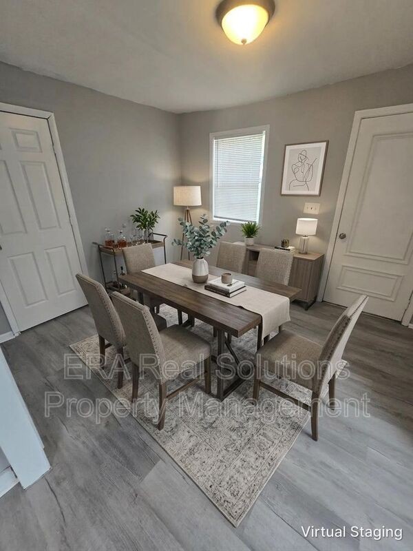2362 Northglen Dr - Photo 3 of 31