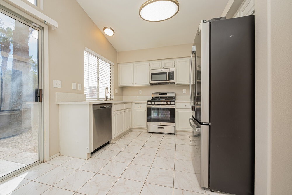 4404 La Lima Ct - Photo 4 of 16