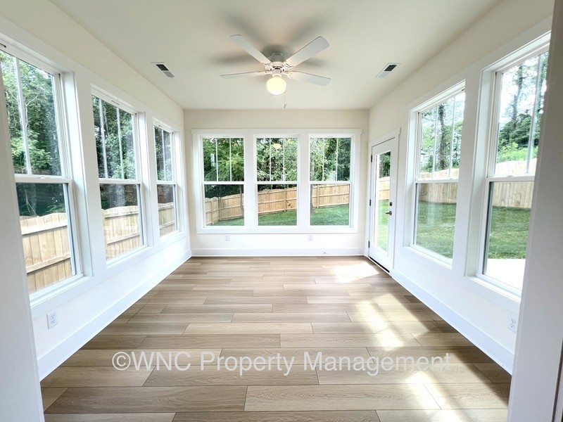 212 Rockrose Ct - Photo 7 of 18