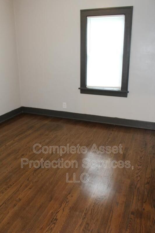 7509 Monroe Ave - Photo 5 of 11