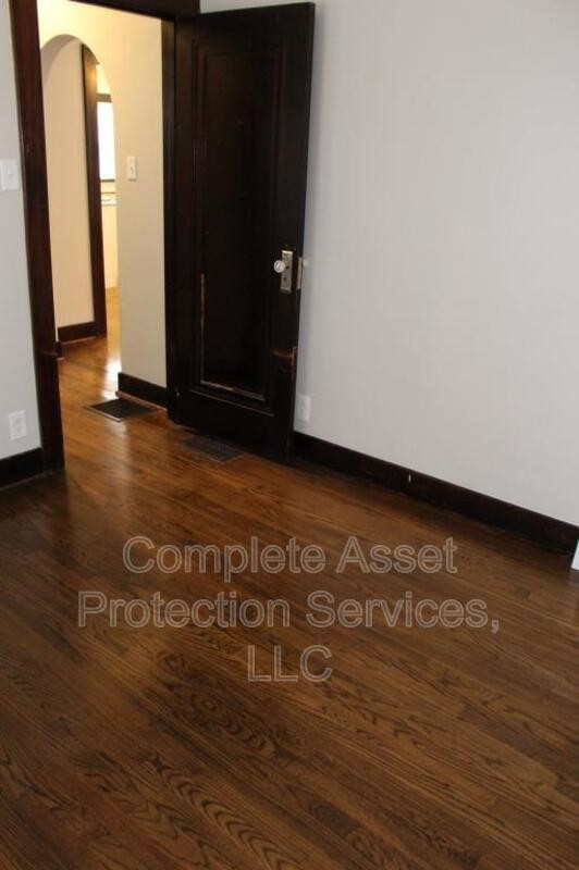 7509 Monroe Ave - Photo 6 of 11