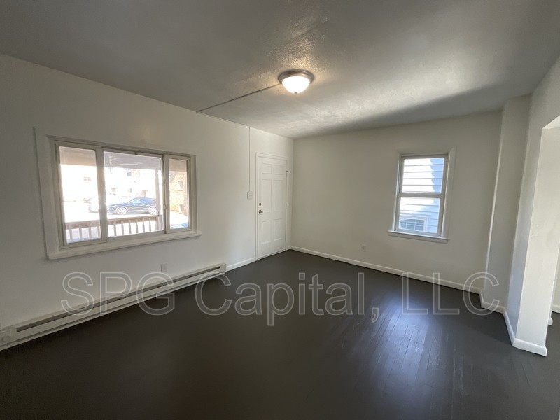 284 Park St - Photo 2 of 12