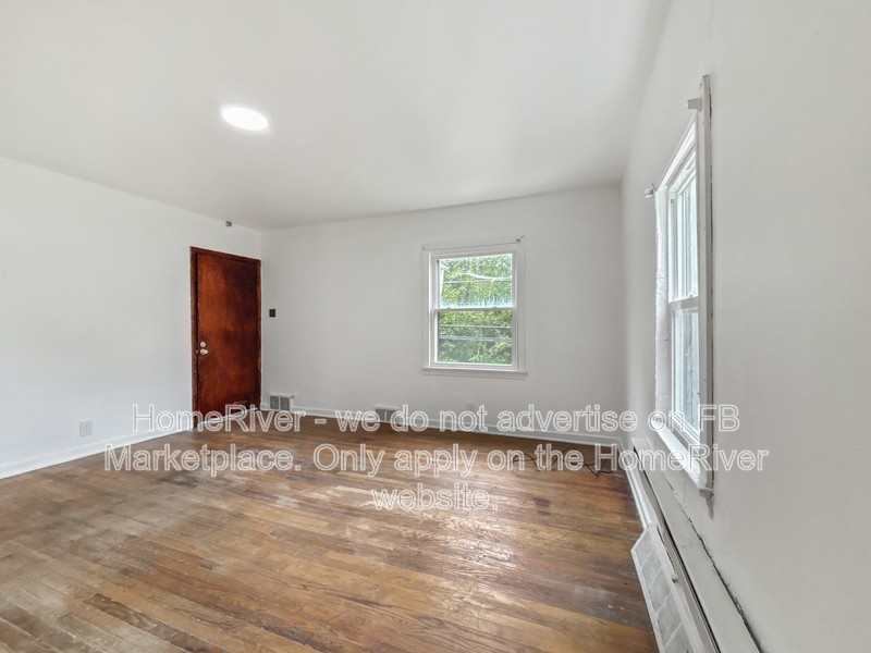 424 Zeigler Ave #2 - Photo 6 of 18