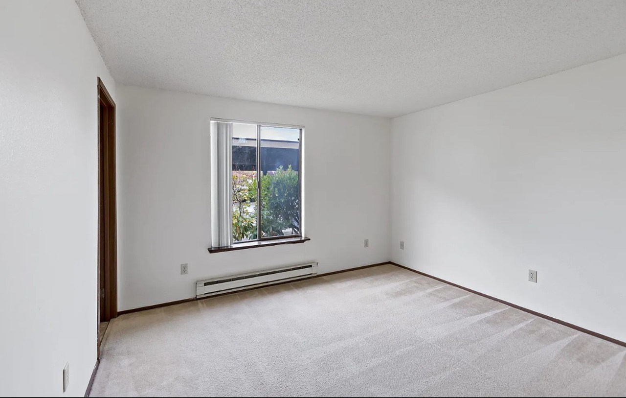 2564 Warner Ave #B - Photo 6 of 10