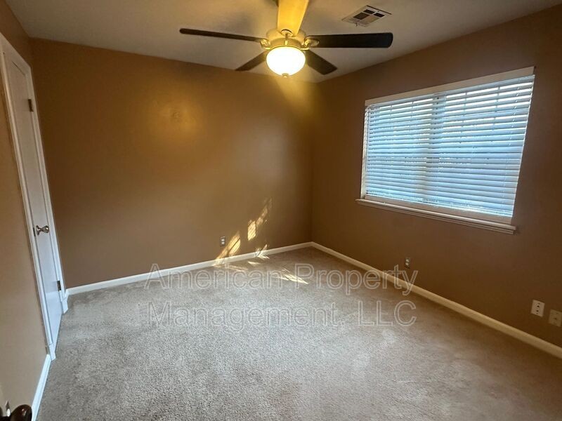 5807 E 46th Pl - Photo 6 of 23