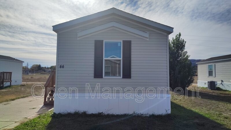 44 West St - Photo 2 of 28