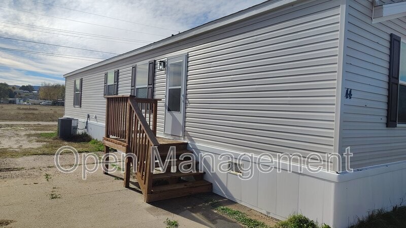 44 West St - Photo 3 of 28