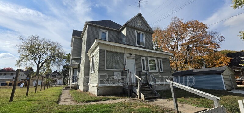 2044 N 11th St #3 - Photo 7 of 8