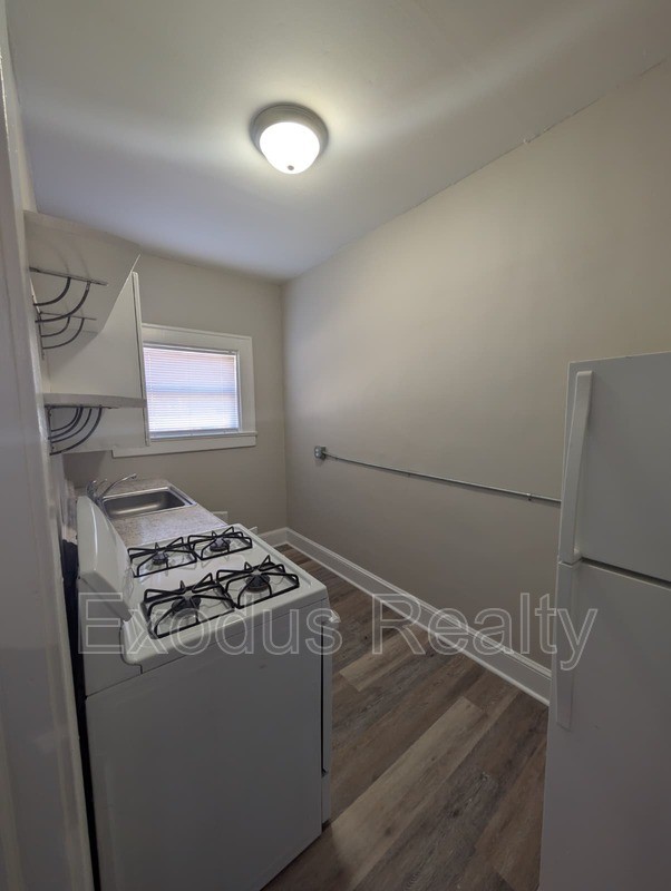 105 Gordon St #02 - Photo 5 of 10