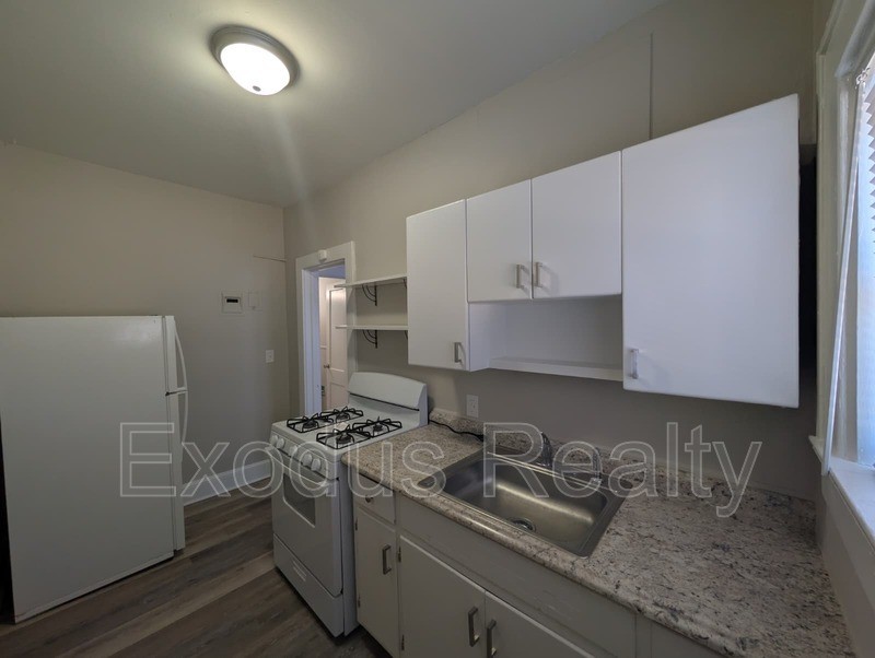 105 Gordon St #02 - Photo 6 of 10