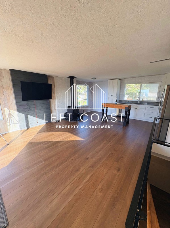3849 Nw Lee Ave - Photo 3 of 17