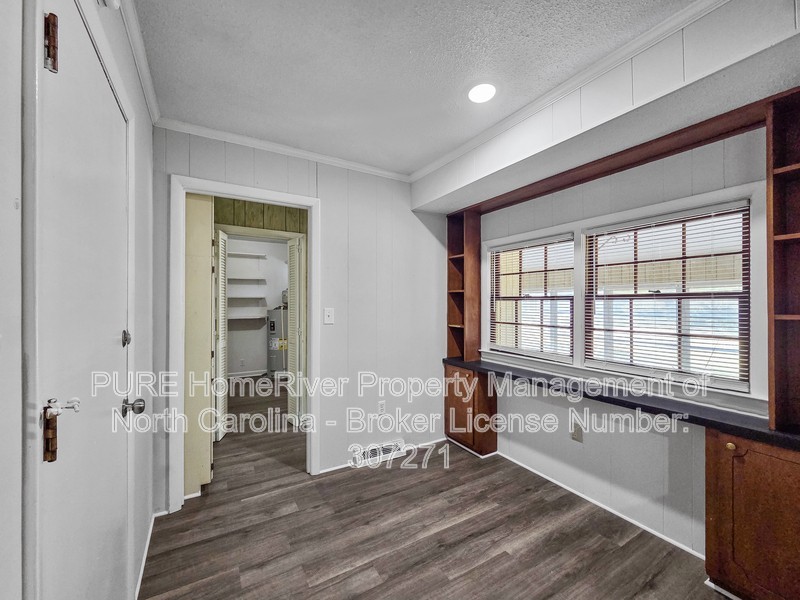 6400 Morehead Rd - Photo 5 of 24