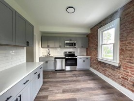 925 S Champion Ave - Photo 1 of 1